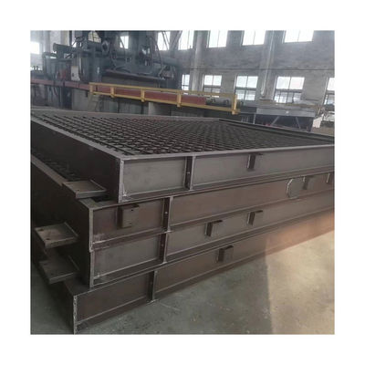 Fabrication de poids de 100 tonnes